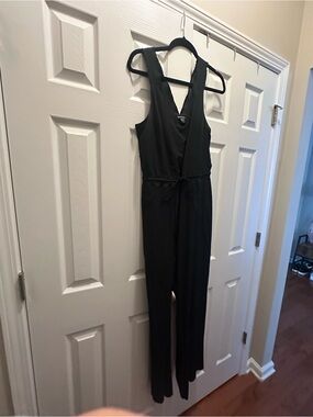 Athleta Black V-Neck Sleeveless Jumpsuit with Tie Waist